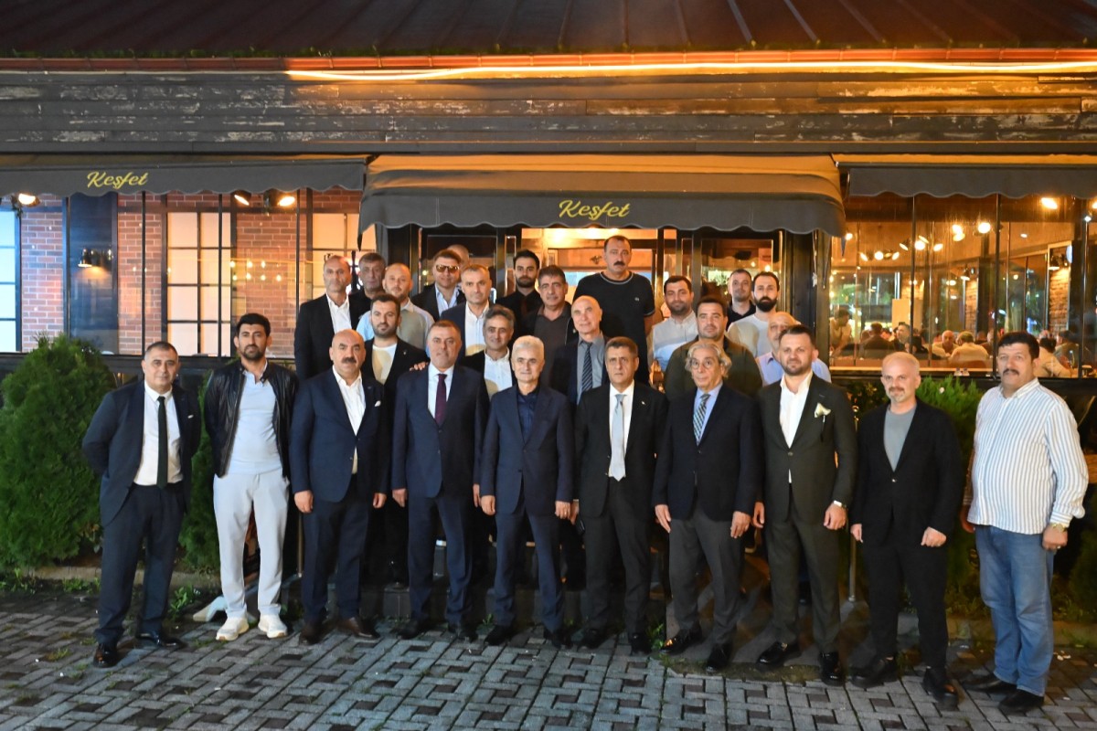UND Başkanı Rize’de Konuştu: “Sınır Kapılarındaki Bekleme Lojistiğin Hızını Kesiyor