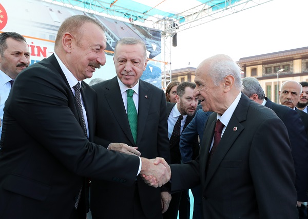 Cumhurbaşkanı Erdoğan, Azerbaycan Cumhurbaşkanı Aliyev ile çalışma yemeğinde bir araya geldi